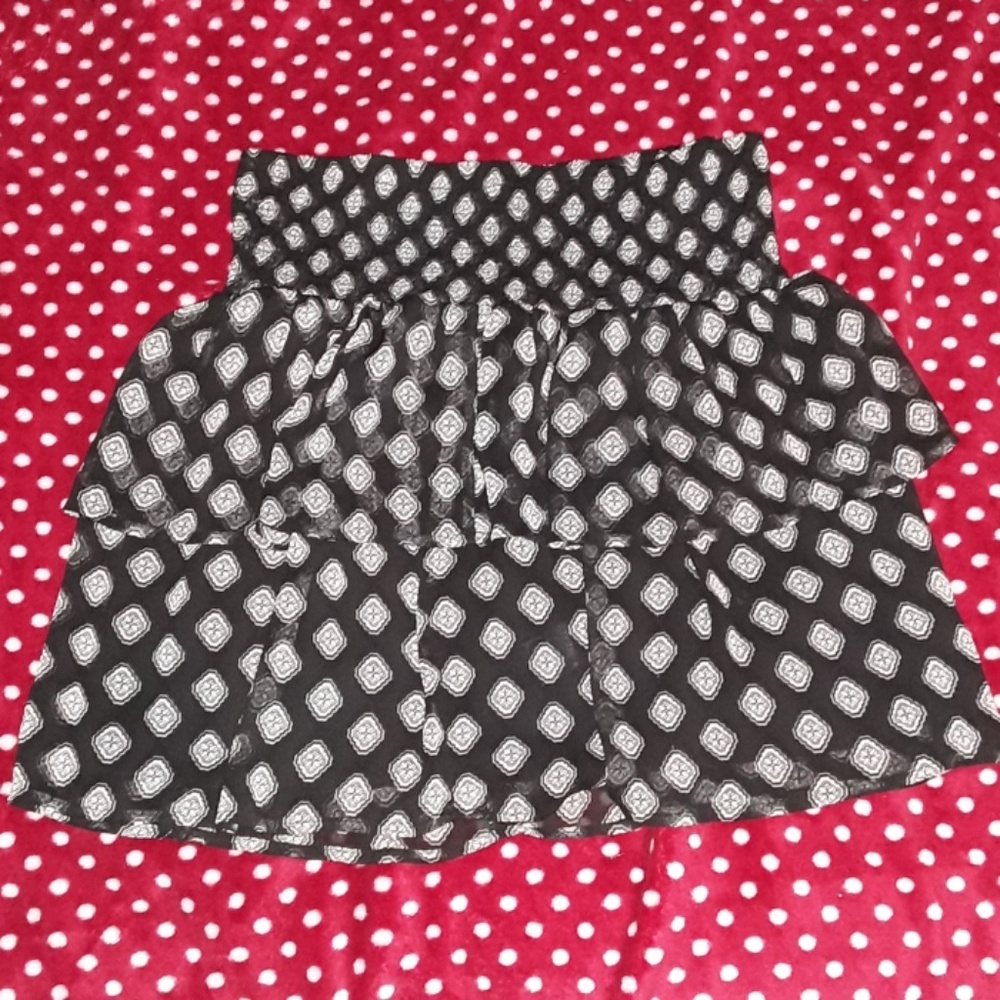 Ruffled little black skirt